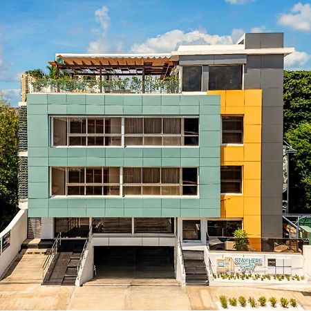 Hotel Stay Here Suites Santo Domingo Exterior photo