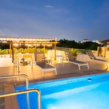 Hotel Stay Here Suites Santo Domingo Exterior photo