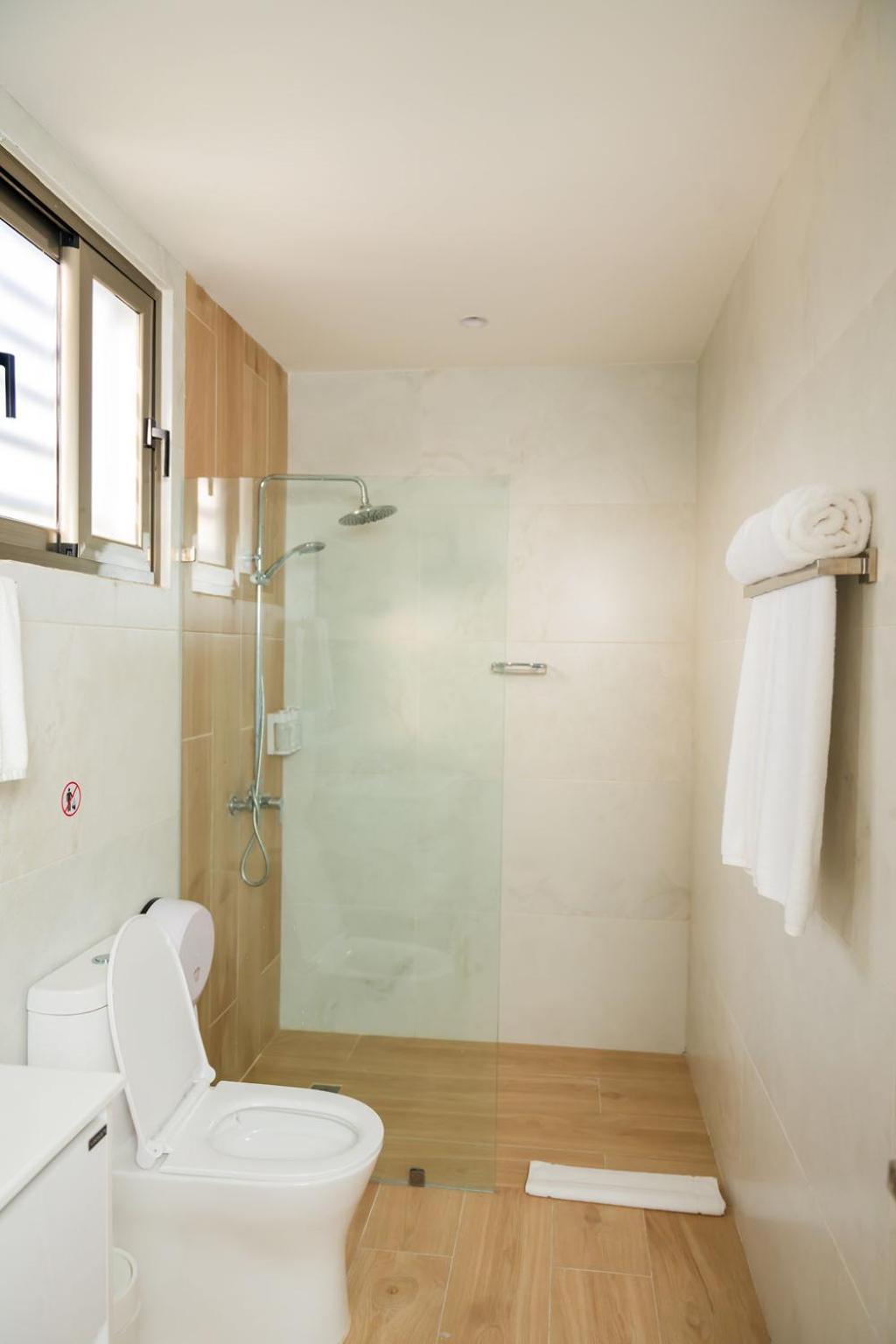 Hotel Stay Here Suites Santo Domingo Exterior photo
