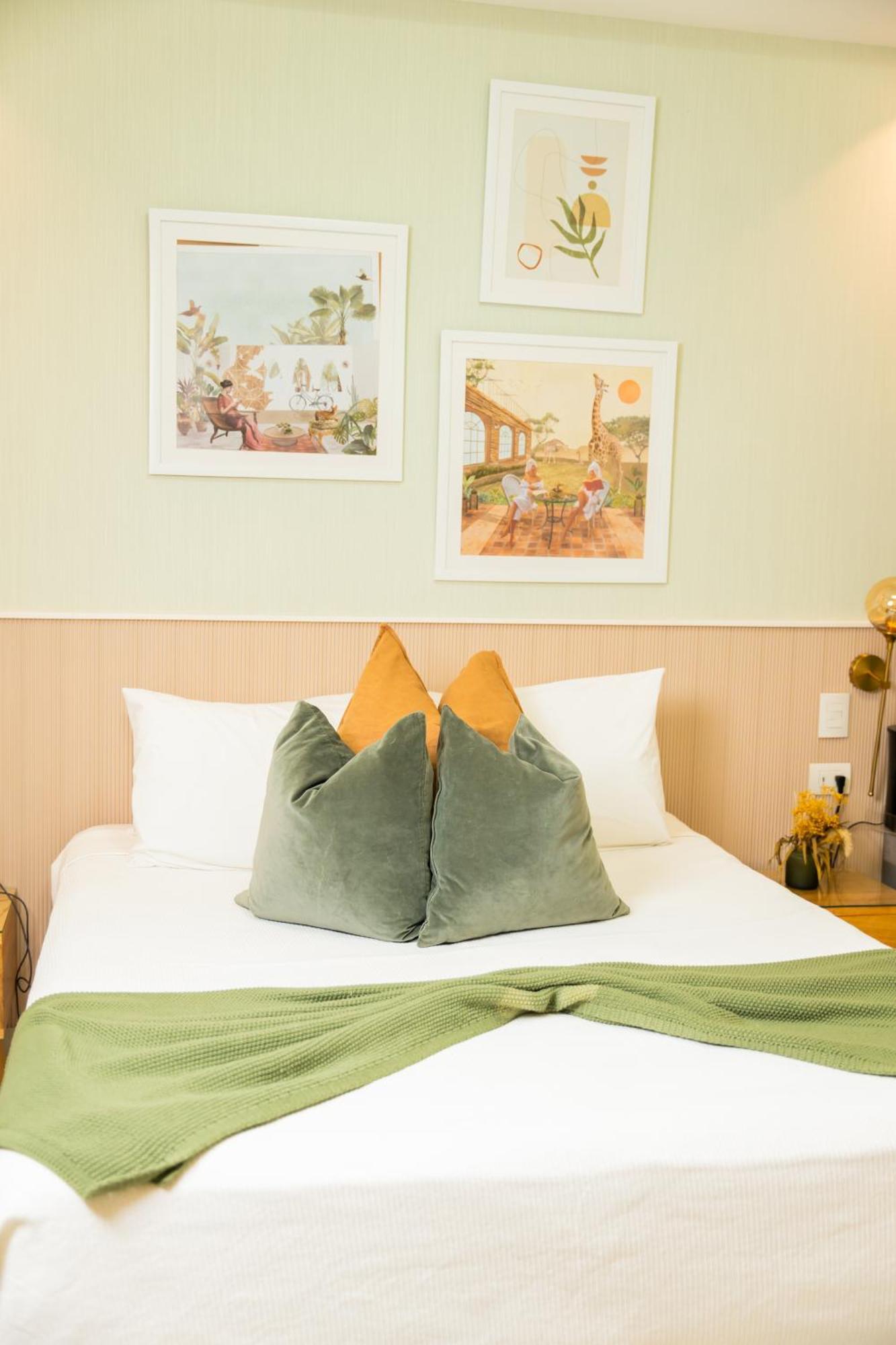 Hotel Stay Here Suites Santo Domingo Exterior photo