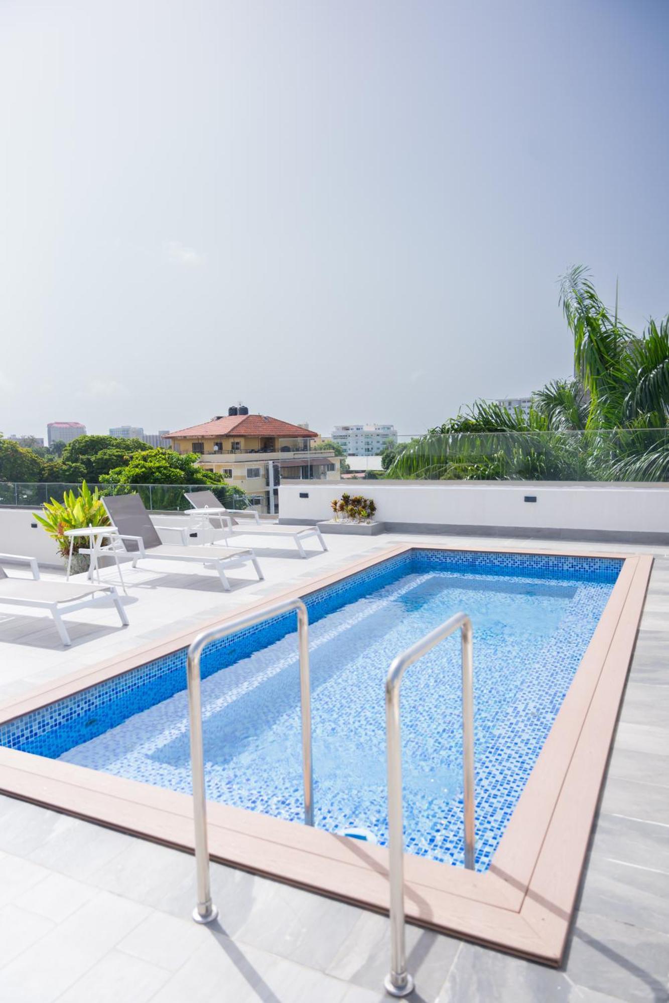 Hotel Stay Here Suites Santo Domingo Exterior photo